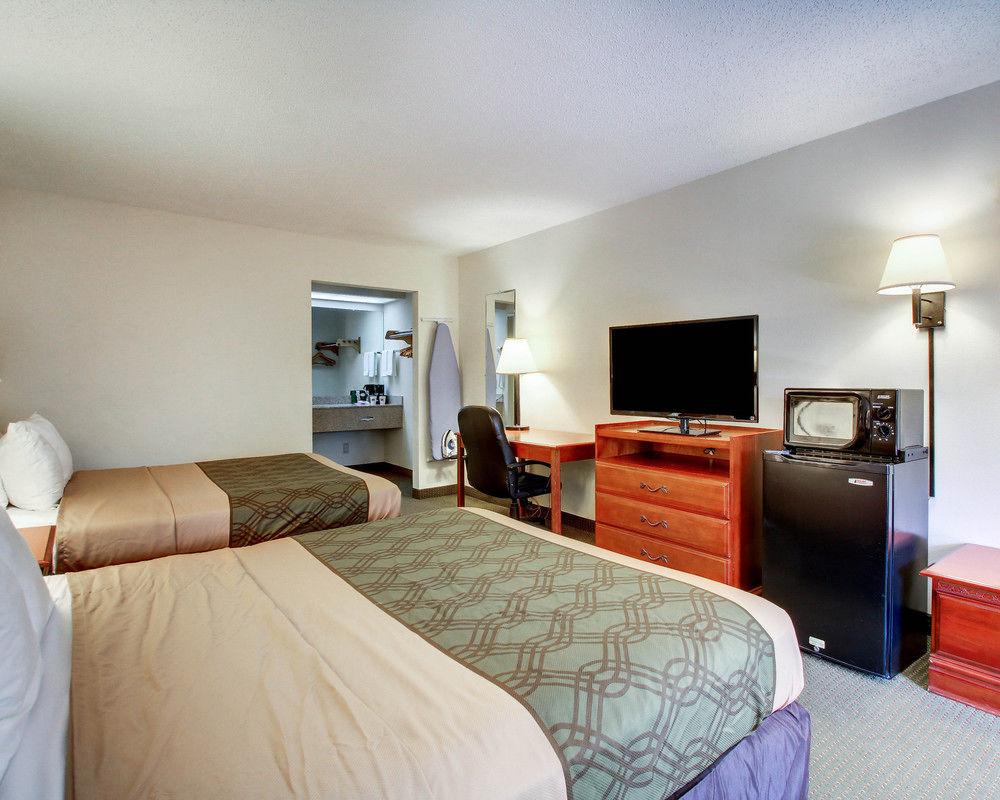 Econo Lodge Inn & Suites Gulfport Kültér fotó